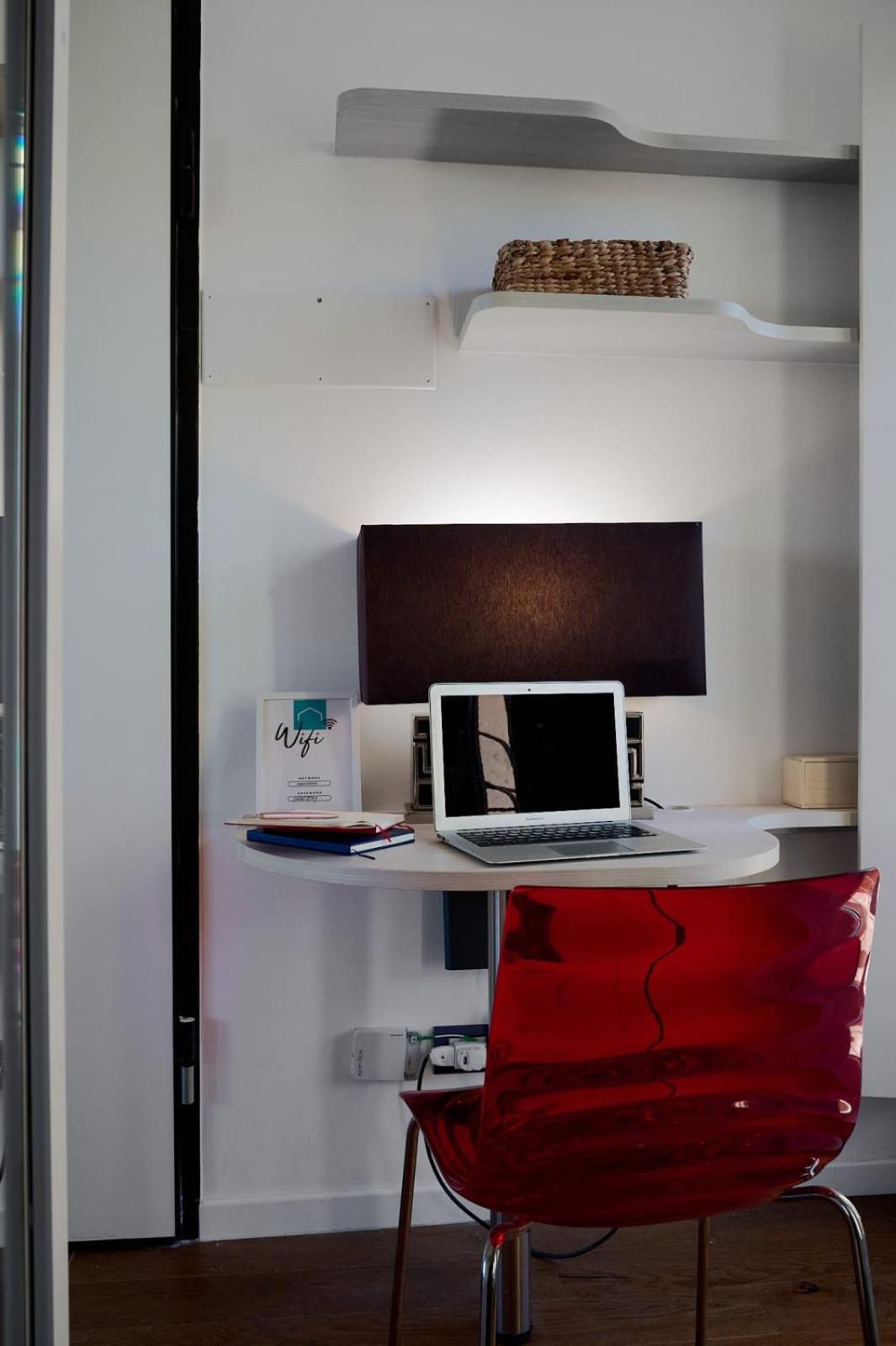 5-Days Suite In Milan Bagian luar foto